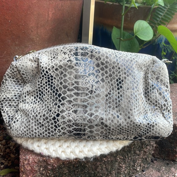 Elliott Lucca snake print clutch - Picture 4 of 5
